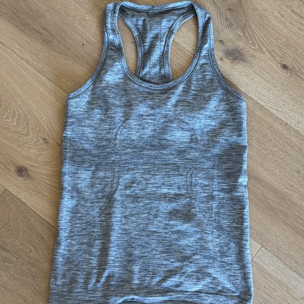 lululemon athletica Heather Gray Tank Top size 6